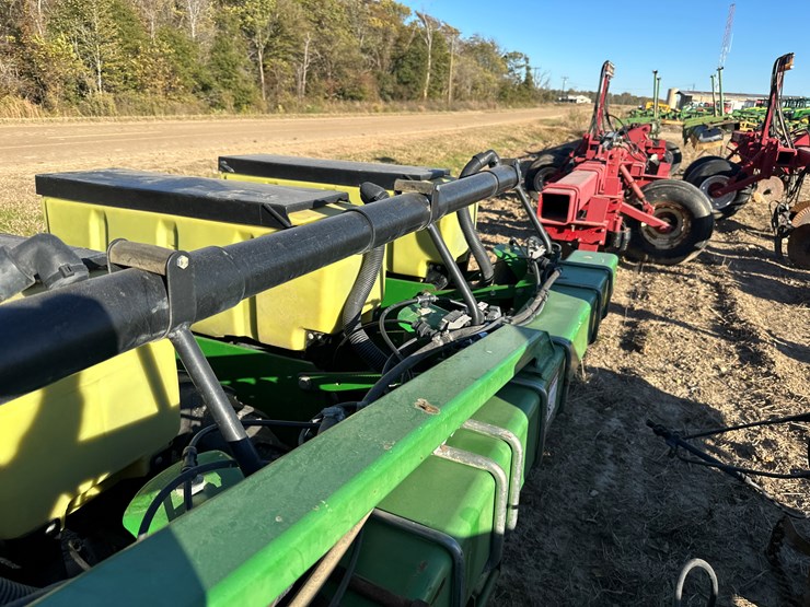 john-deere-1720-image-50