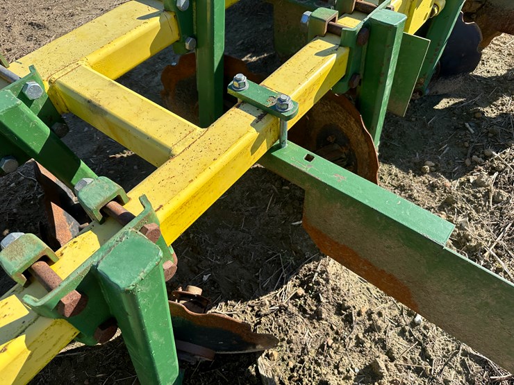 #33731-•-roll-a-cone-16-row-30"-hipper-image-39