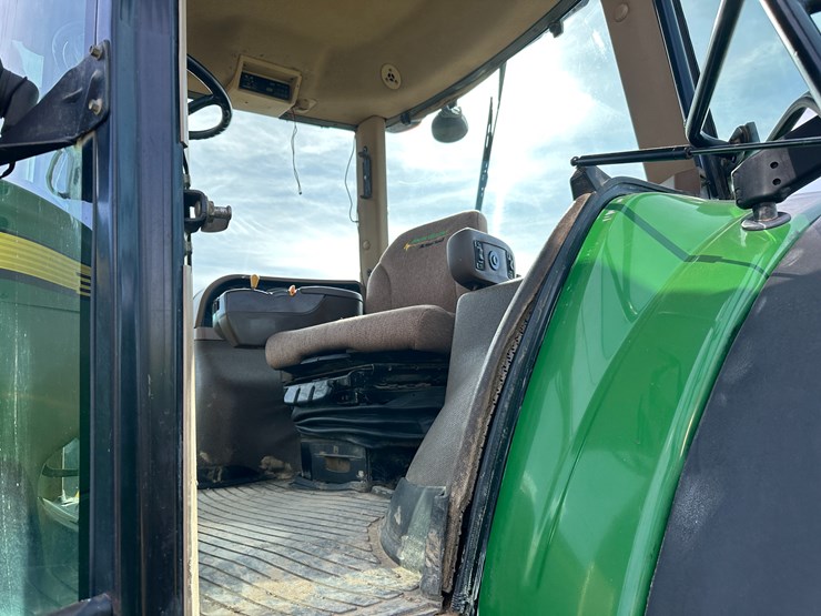 2006-john-deere-8430-image-57