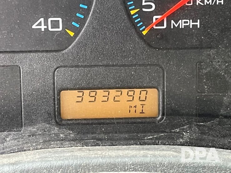 2004-international-7400-image-68