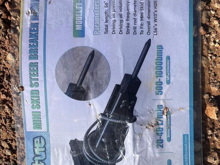 future-mini-skid-steer-hydraulic-breaker-hammer-image-5