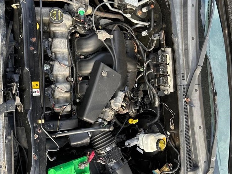 2005-ford-escape-xlt-image-8