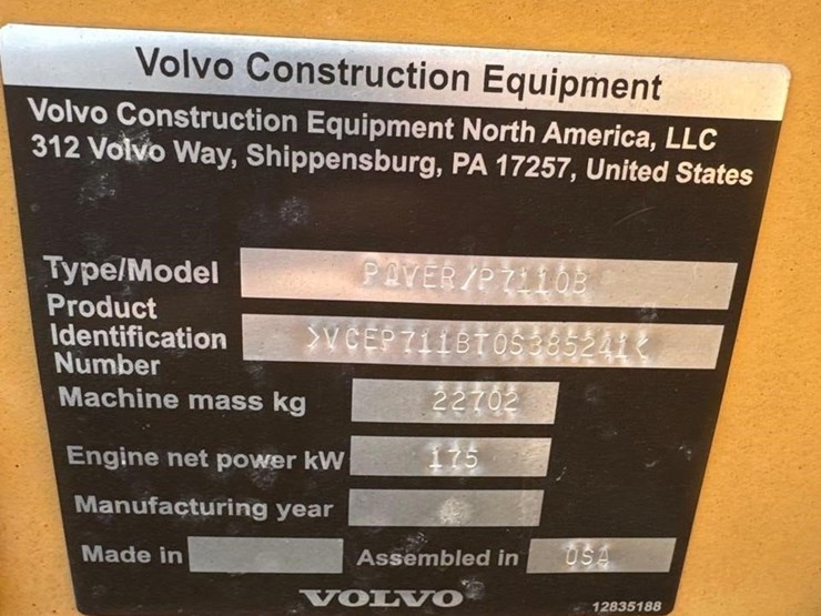 2018-volvo-p7110b-image-17