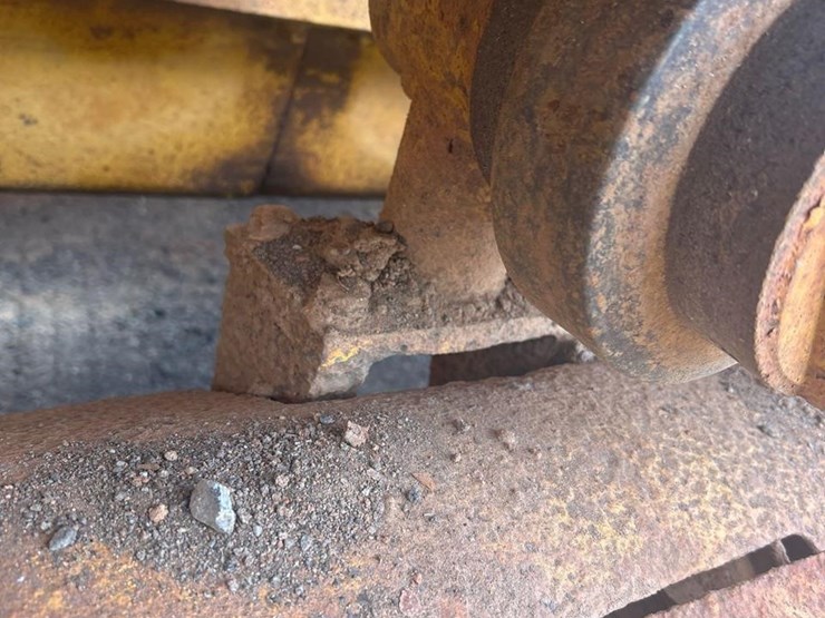 komatsu-d31s-16-image-43