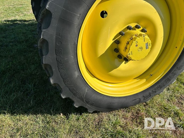 2022-john-deere-410r-image-18