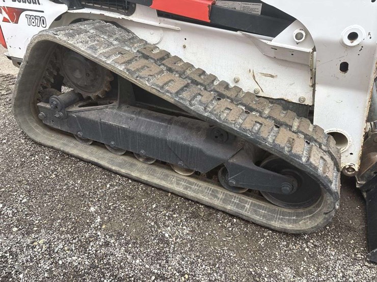 2019-bobcat-t870-image-8