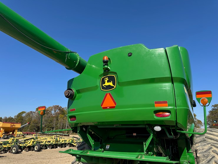 john-deere-s690-image-16