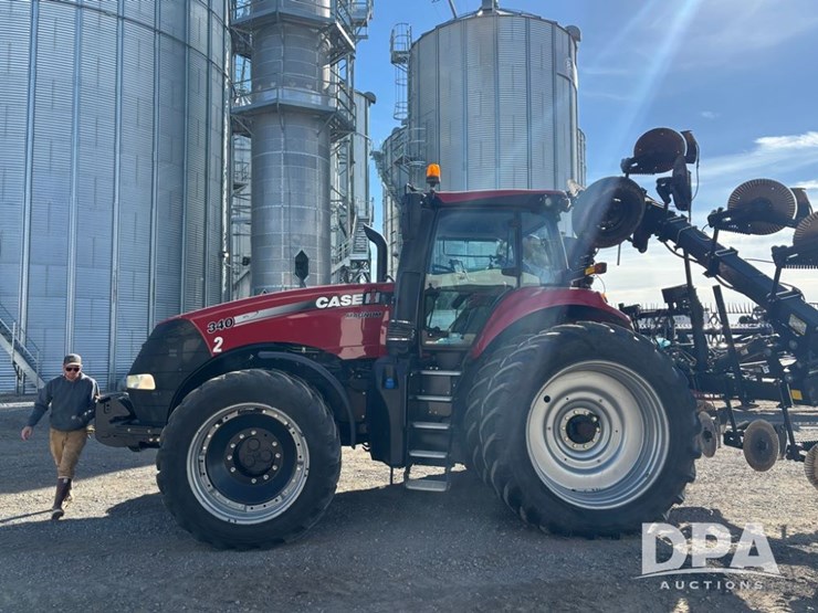 2018-case-ih-340-image-3