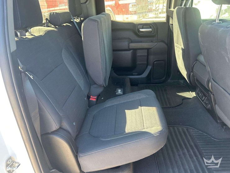 2020-chevrolet-silverado-1500-image-23