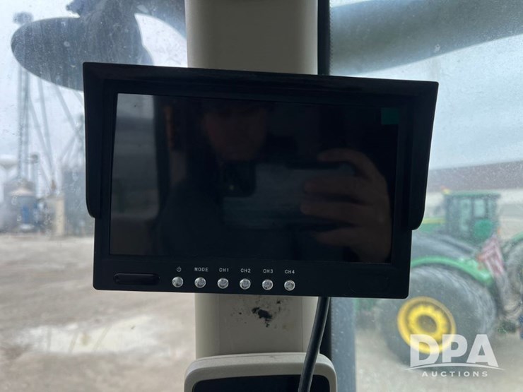 2017-john-deere-f4365-image-64