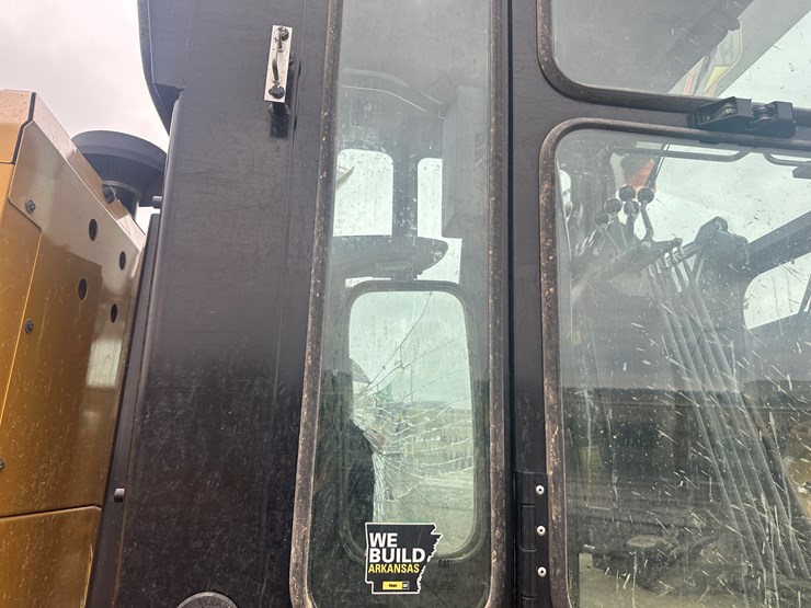 2022-caterpillar-140gc-awd-image-60