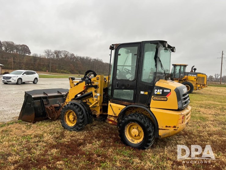 2005-caterpillar-904h-image-10