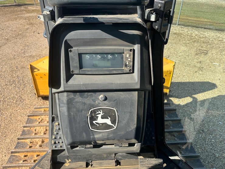 2020-deere-450k-image-22