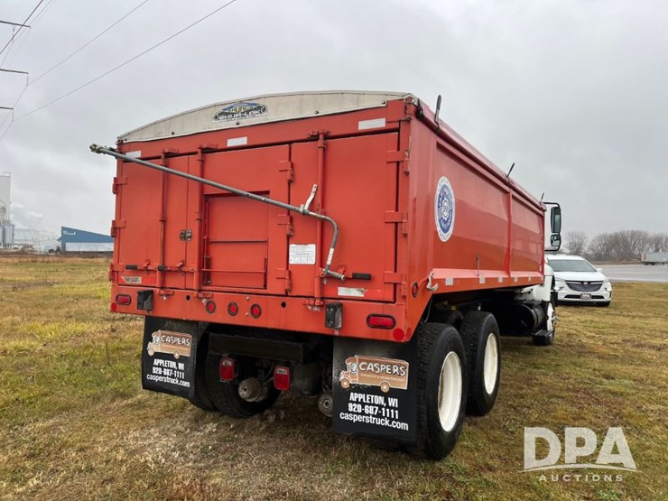 2004-international-7400-image-7