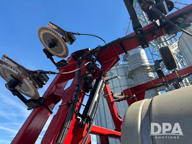 case-ih-2800-image-23