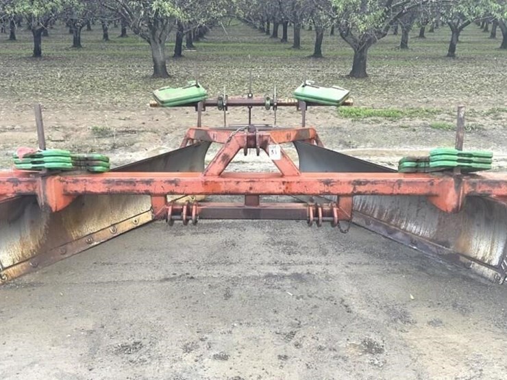 yonkers-johnson-3-pt-ditch-closer-image-1