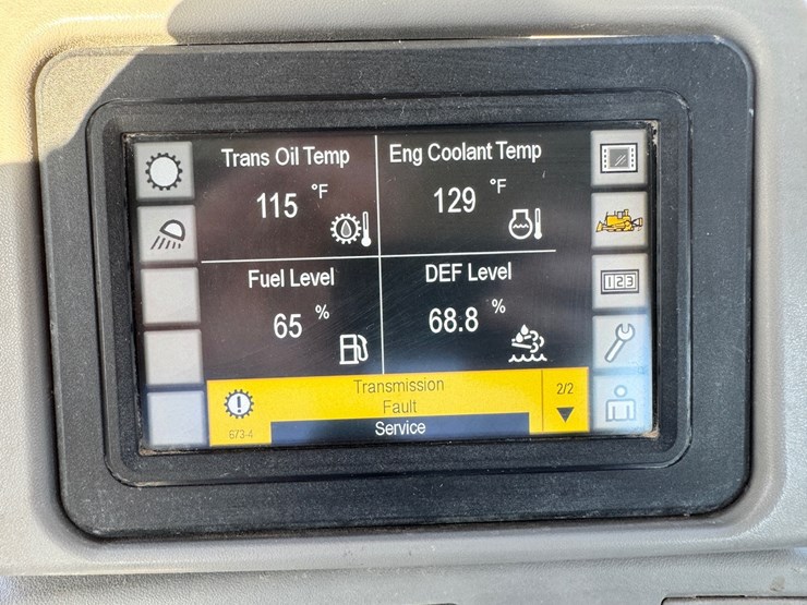 2019-caterpillar-d8t-image-50