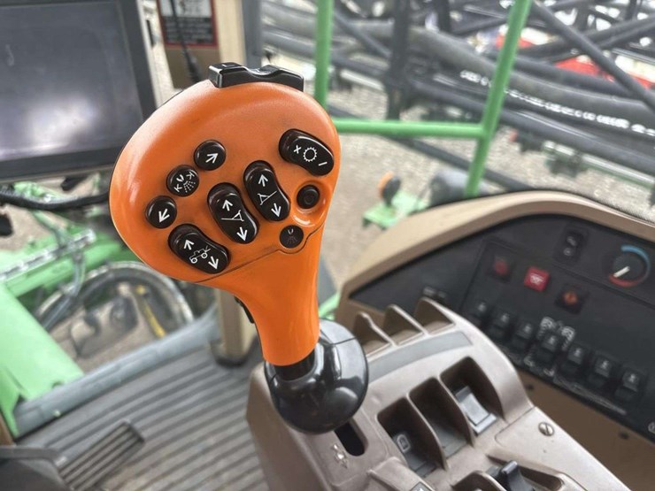 john-deere-4830-image-29