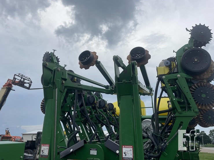 2012-john-deere-1790-image-28