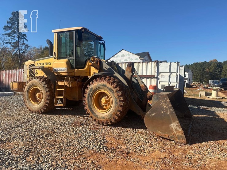 2011-volvo-l60f-image-1