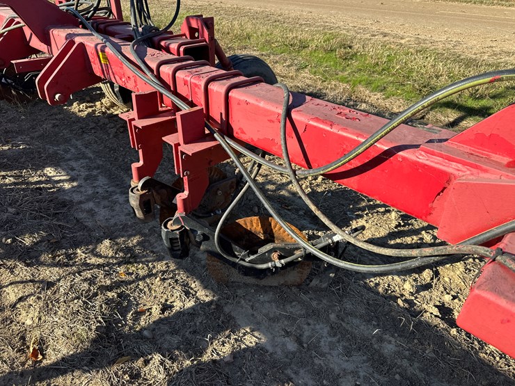 #33740-•-~20'-row-crop-cultivator-image-32