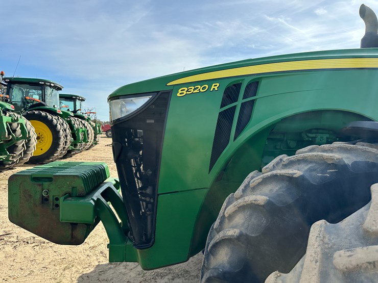 2016-john-deere-8320r-image-31