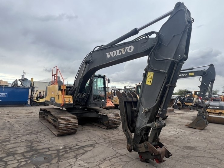 2017-volvo-ec220el-image-7