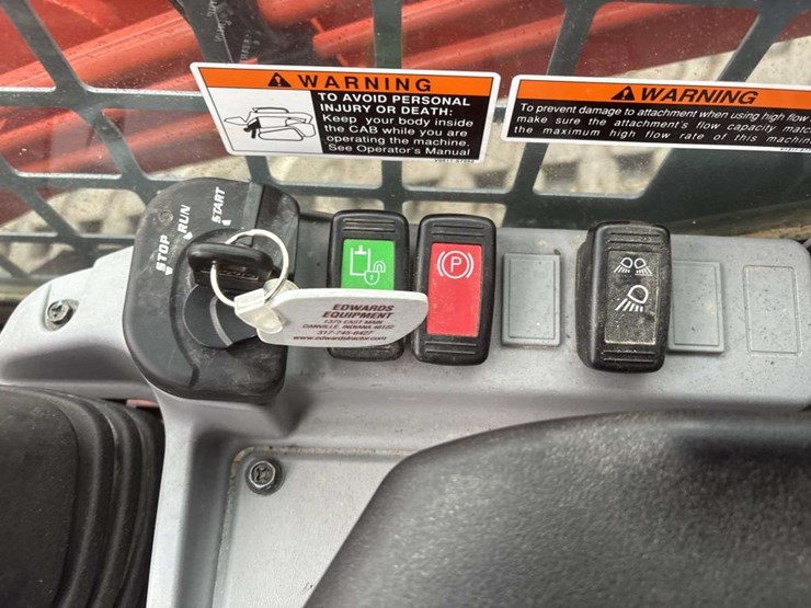 kubota-svl97-2-image-13