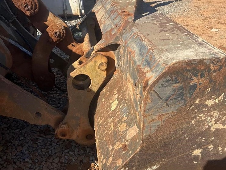 2011-volvo-l60f-image-15