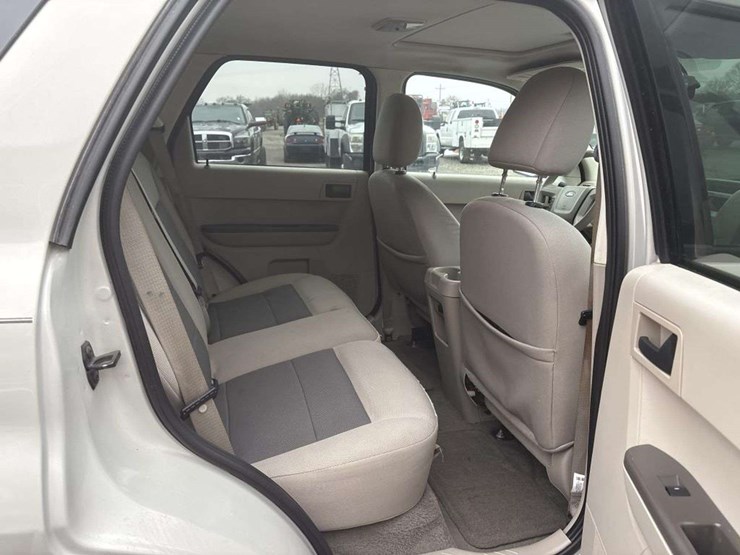 2008-ford-escape-image-18