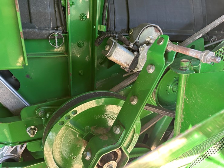 john-deere-s690-image-90
