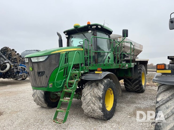 2017-john-deere-f4365-image-1