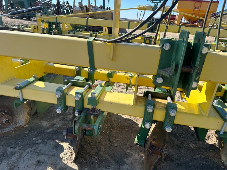 #33730-•-roll-a-cone-16-row-30"-hipper-image-25