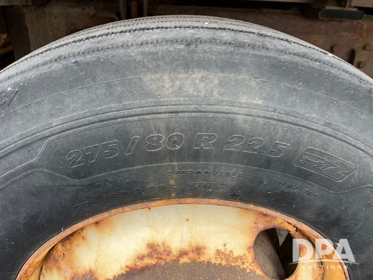 2005-international-7600-image-36