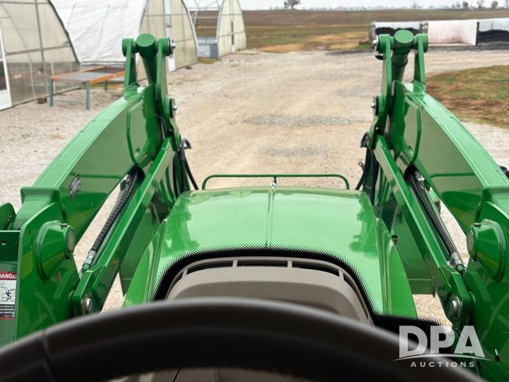 2023-john-deere-6130m-image-19