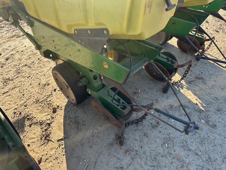 john-deere-1720-image-39