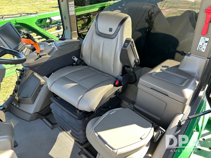 2022-john-deere-410r-image-56