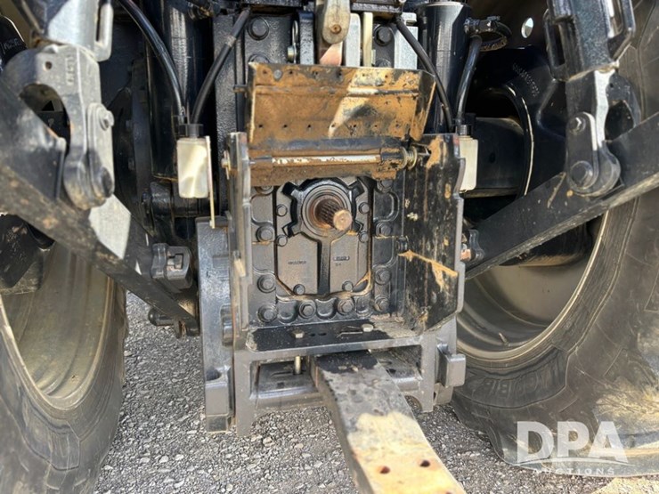 2018-case-ih-340-image-22