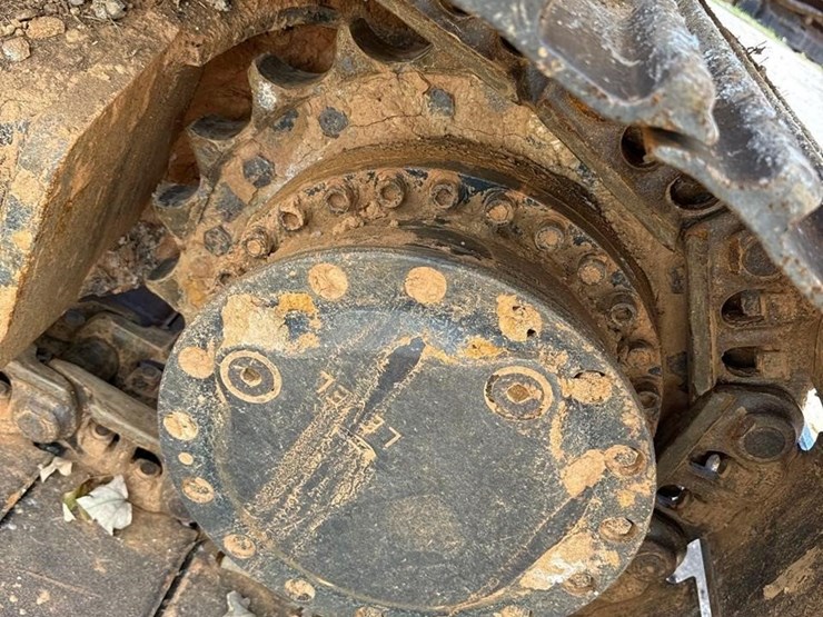 2022-caterpillar-320-image-16