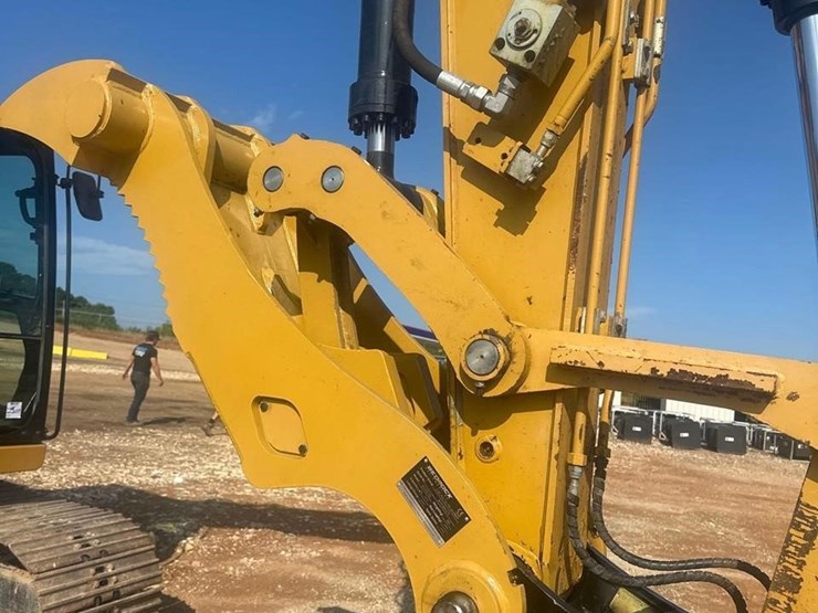 2021-caterpillar-313-image-13