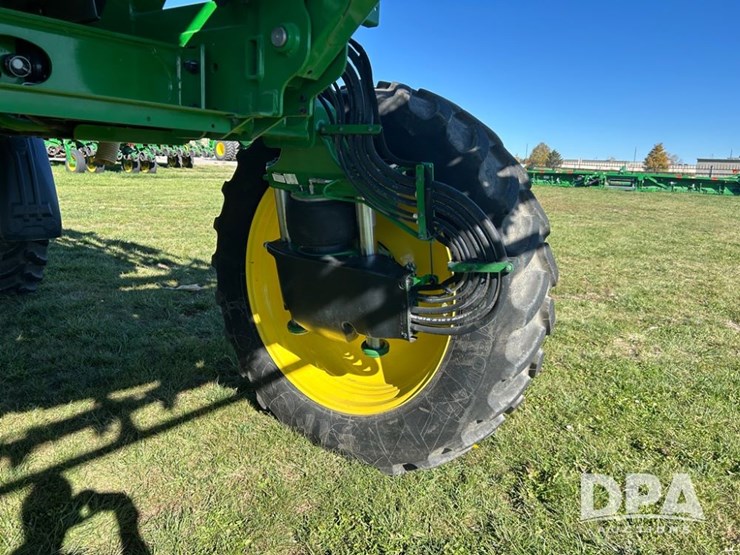 2022-john-deere-410r-image-25