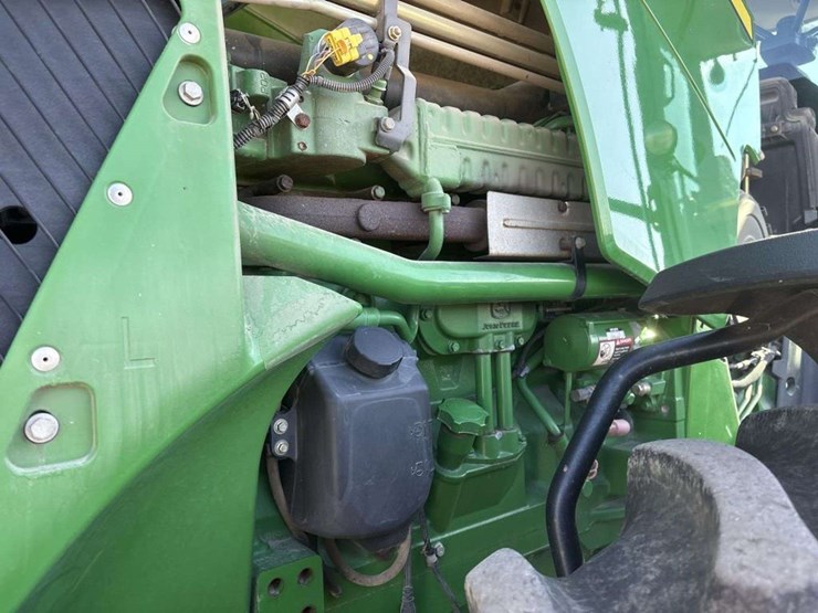 john-deere-8230-image-18