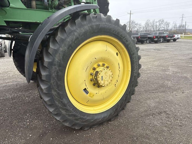 john-deere-4830-image-11