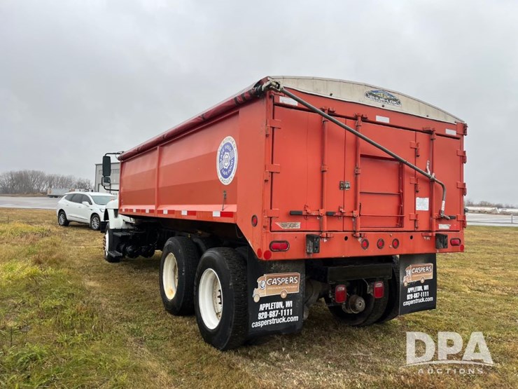 2004-international-7400-image-9