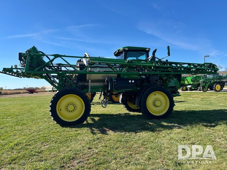 2022-john-deere-410r-image-10