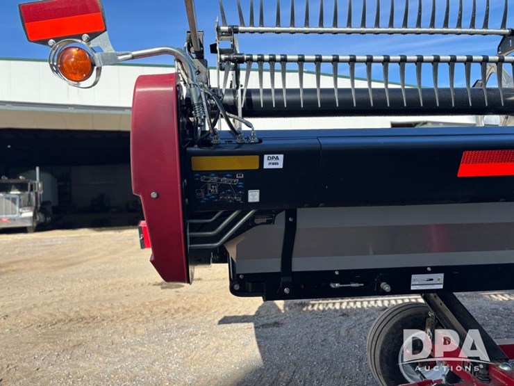 2023-mac-don-fd240-image-14