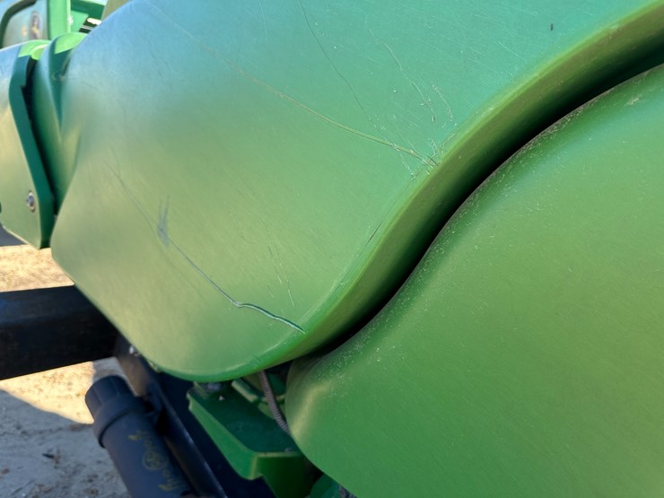 2012-john-deere-616c-image-32