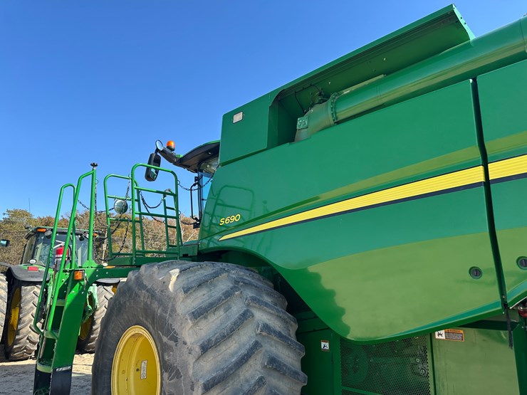 john-deere-s690-image-23