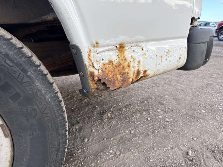 2001-chevrolet-express-g2500-image-14