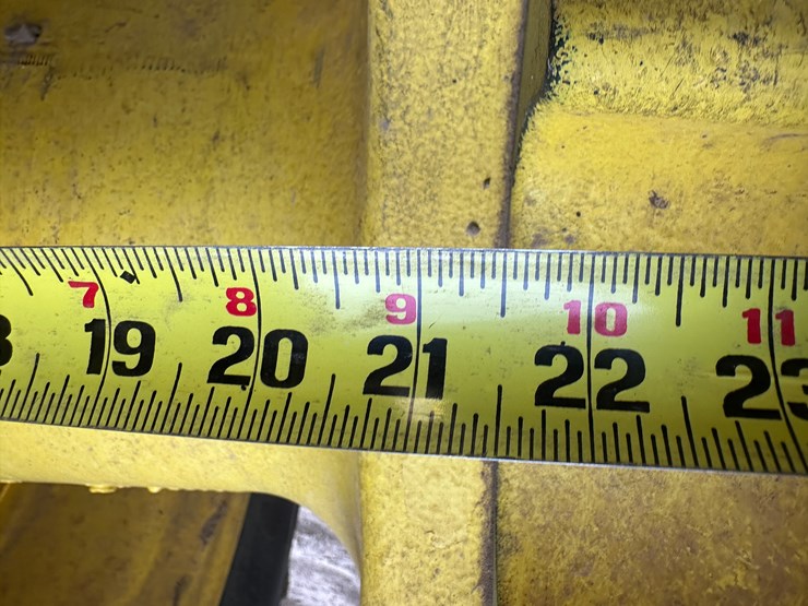 2016-john-deere-8320r-image-18